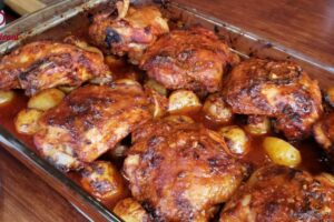 Pollo adobado con papas: Fácil y rápido de preparar con pocos ingredientes