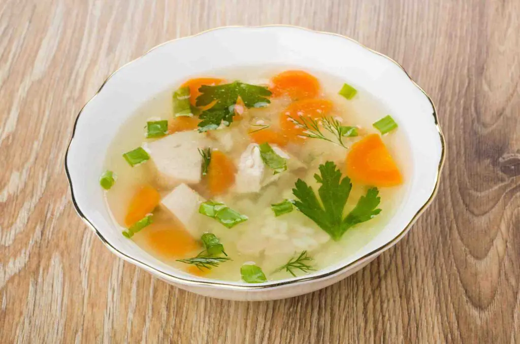 Caldo de Pollo para Enfermos