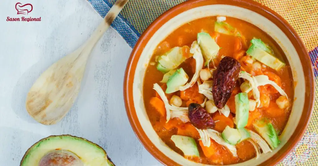 caldo tlalpeño